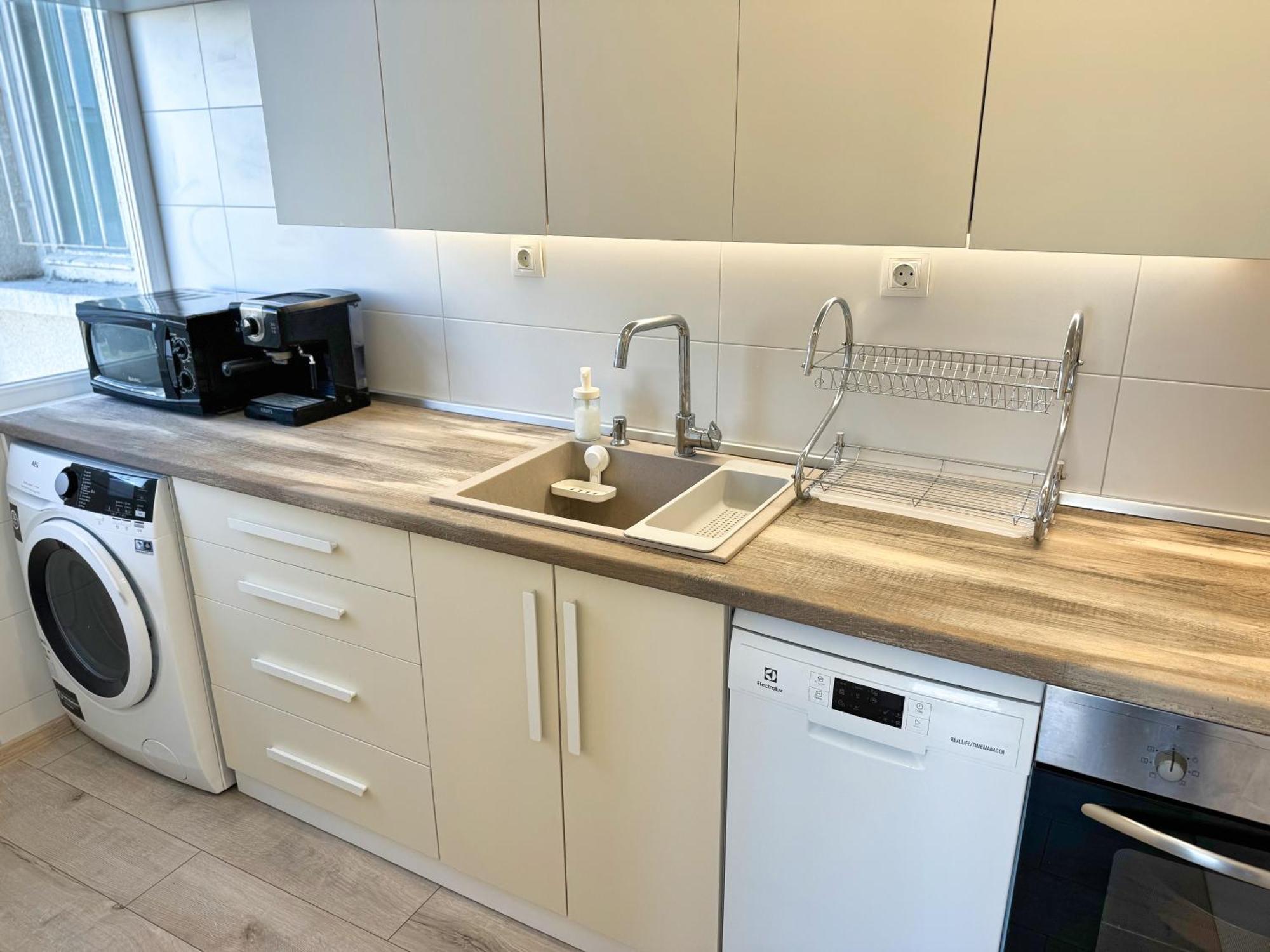 Restful Apartment For 4 Guests In Burgas Екстер'єр фото