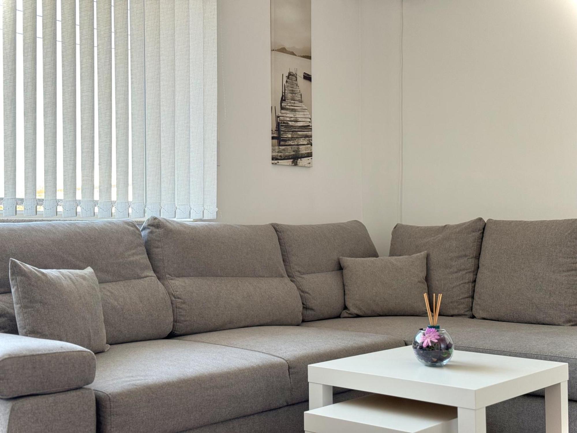 Restful Apartment For 4 Guests In Burgas Екстер'єр фото