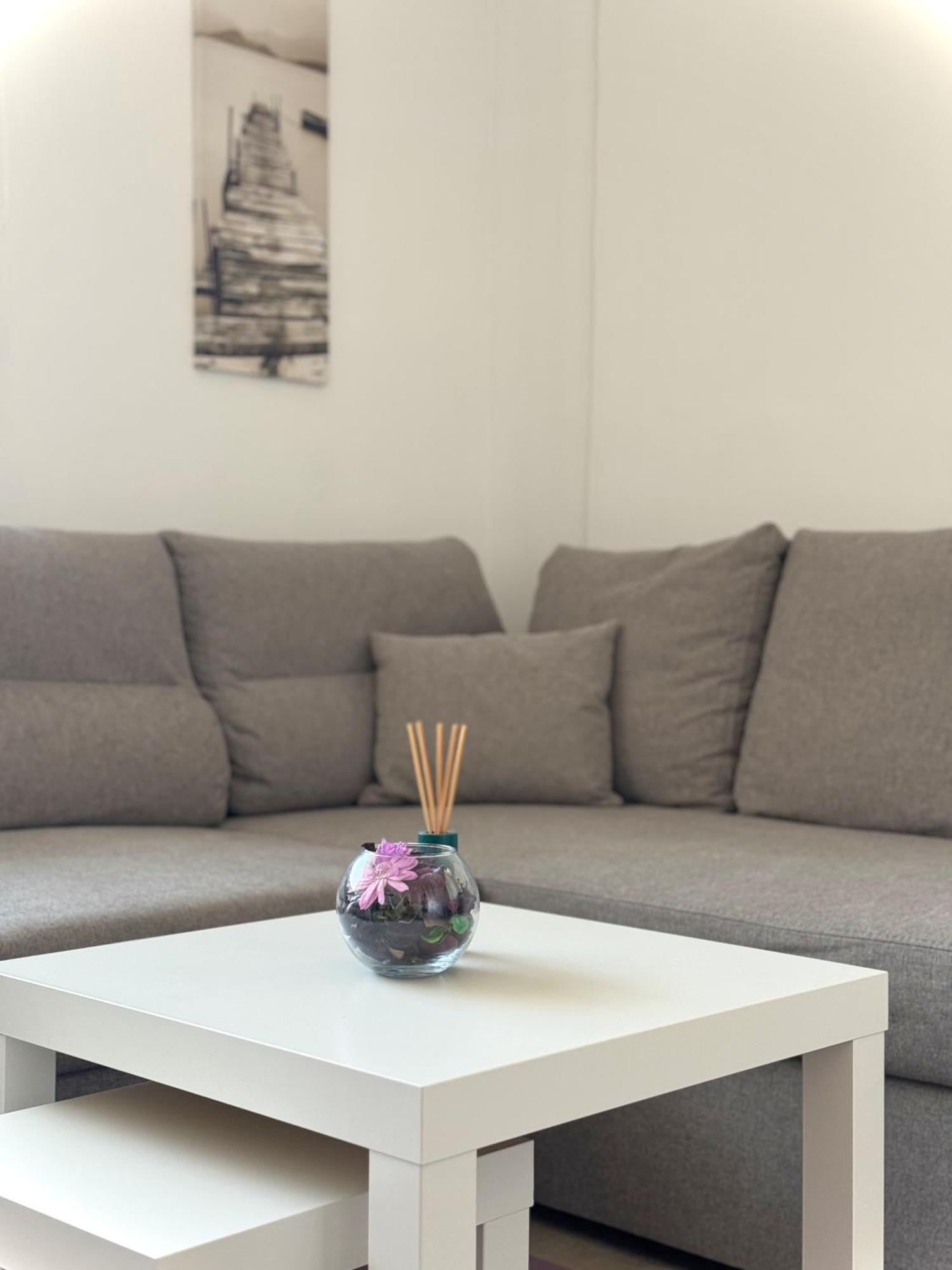 Restful Apartment For 4 Guests In Burgas Екстер'єр фото
