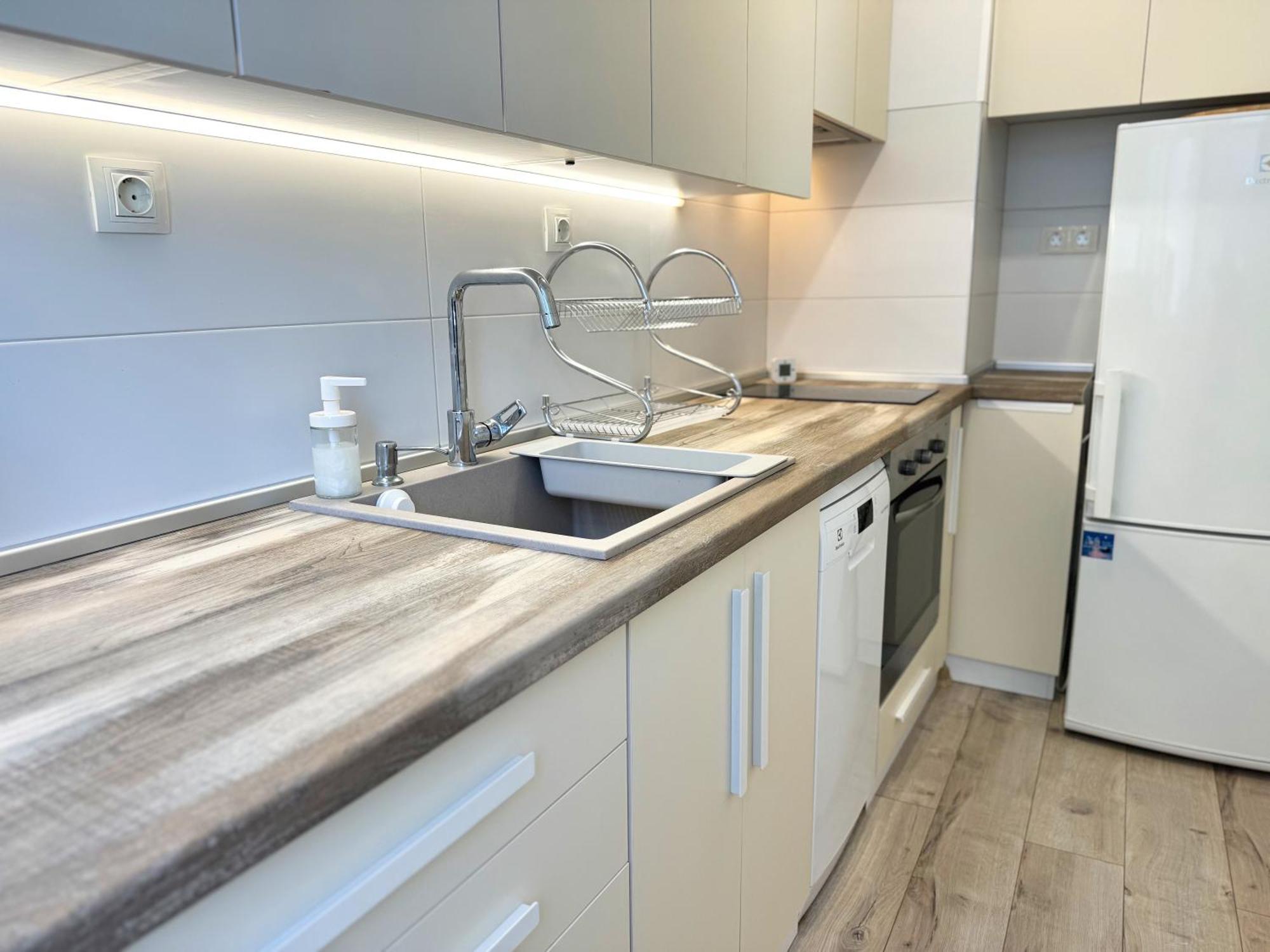 Restful Apartment For 4 Guests In Burgas Екстер'єр фото